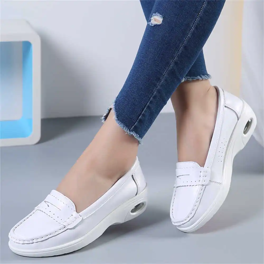 Dicke Sohle, Slip-on-weiße Tur – Luxury Lifestyle Shorts Bewertung und Preis